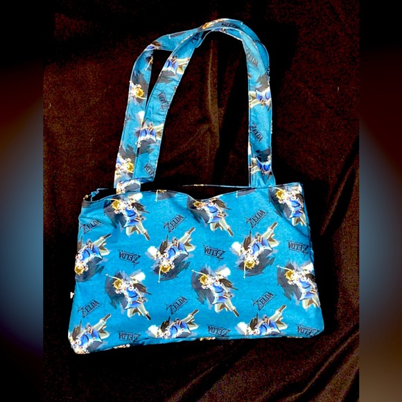 Legend of Zelda (Breath of the Wild) Tote - Picture 3 of 3